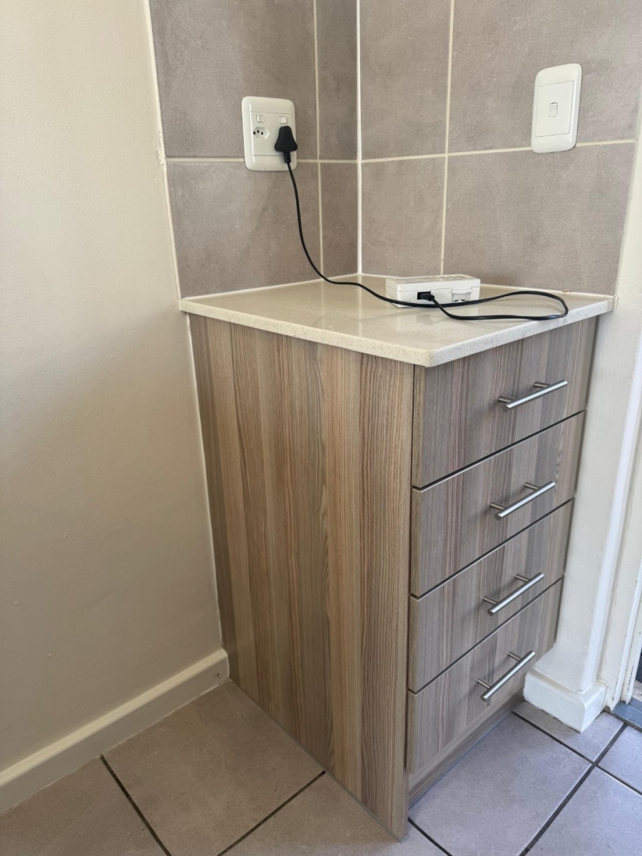 To Let 2 Bedroom Property for Rent in Heather Park Western Cape